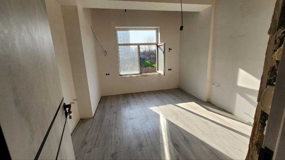 Srochniy novostroyka sotiladi