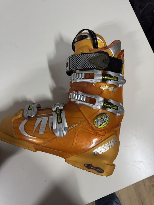 Clapari Tecnica marimea 42