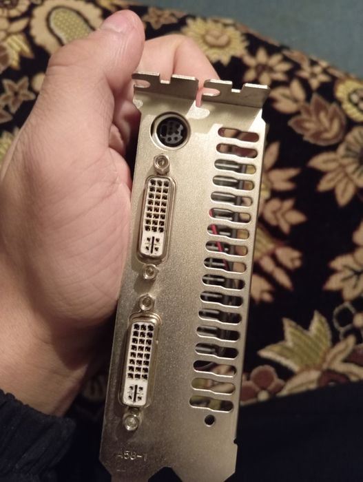 Видео карта GeForce 9