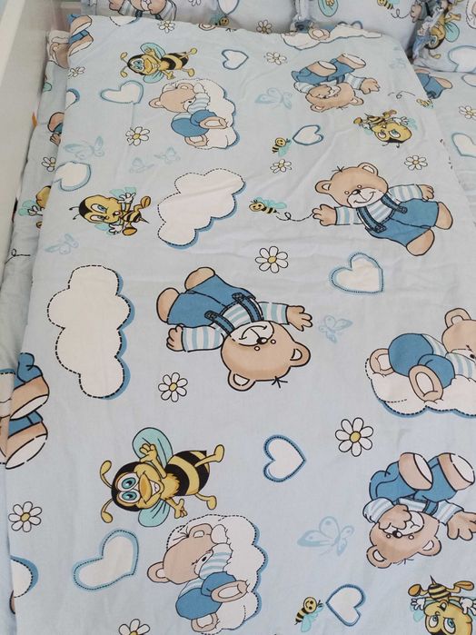 Спален комплект олекотена завивка + Обиколници + подложка за повиване