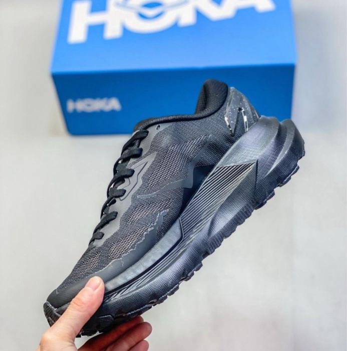 Нови мъжки маратонки Нови мъжки маратонки Hoka One One Mafate X black