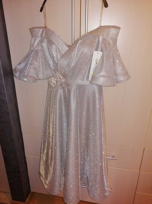 Rochie eleganta cu sclipici