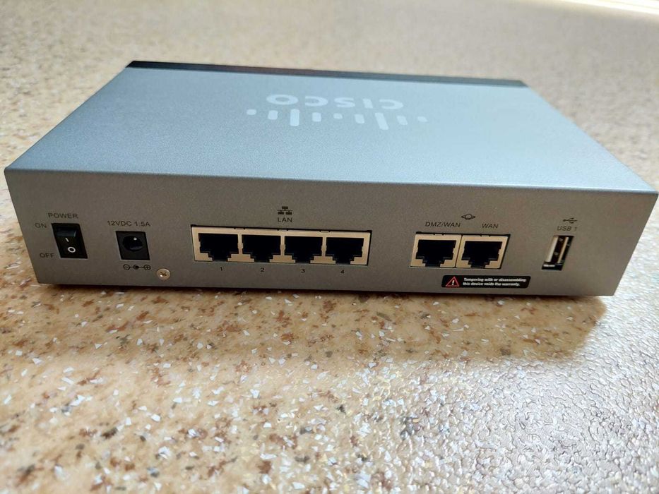 Router cisco RV320
