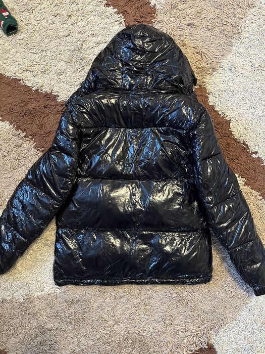 Geaca Tommy Hilfiger neagra lucioasa
