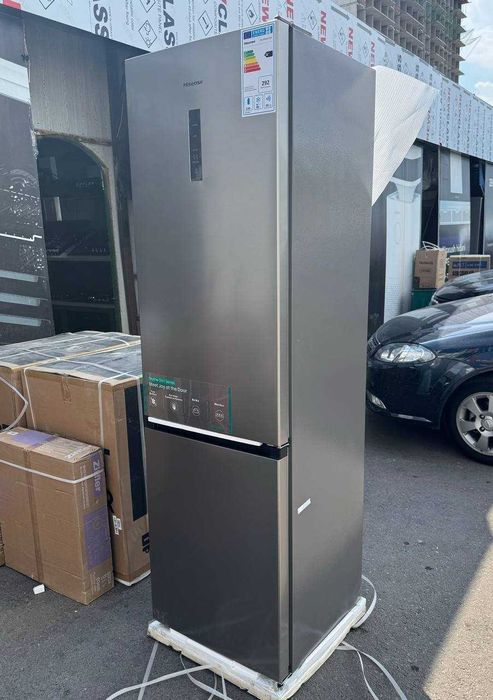 Холодильник Hisense RD-43WC4S/INOX No Frost 336 л A+