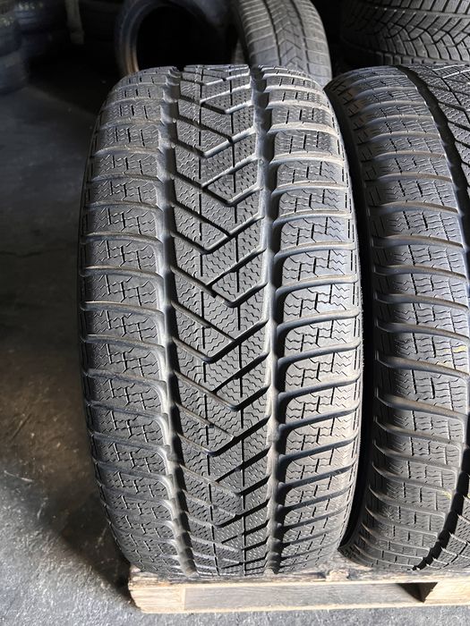 4 anvelope iarna 245/45/18 , Pirelli , 7 mm