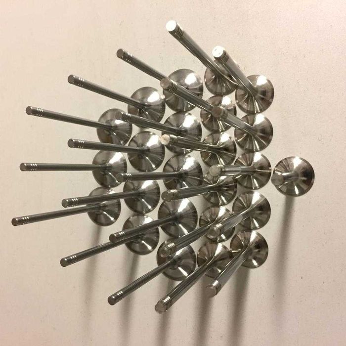 Клапани всмукателни + изпускателни к-т BMW 2003- бензин