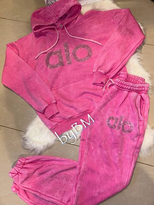 Compleuri dama si barbati