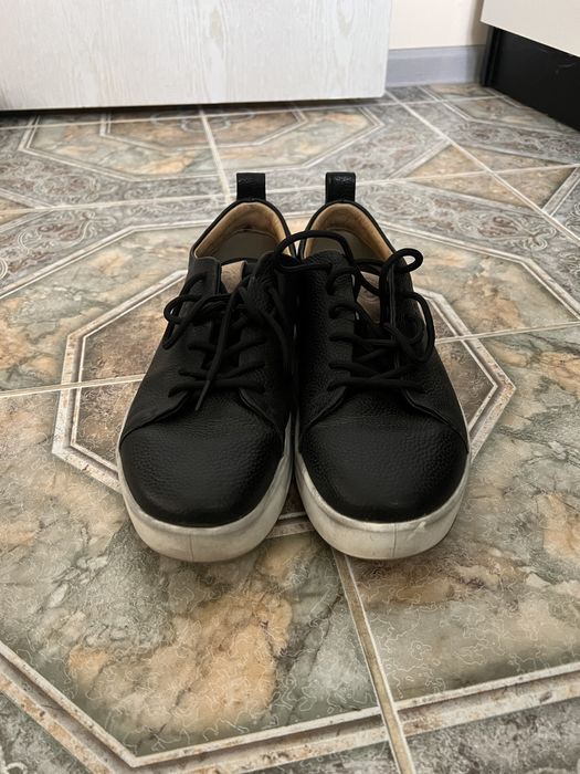 Кроссовки полуклассика