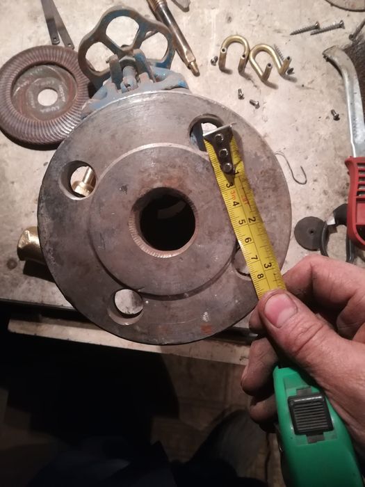 Продам задвижку новую