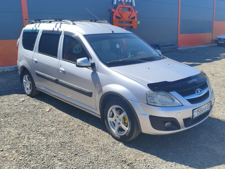 Продам Lada Largus