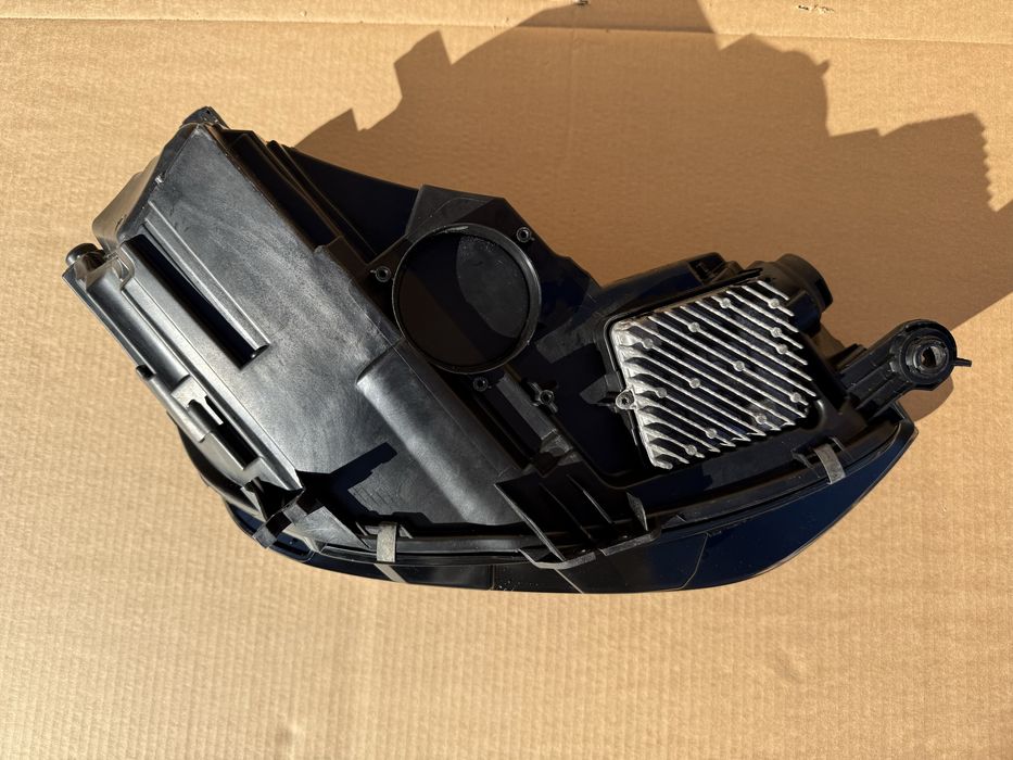 Фар Audi A4 B9 Facelift