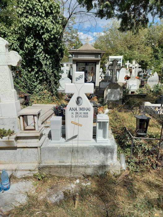 Cruci ieftine cruce marmura poze ceramica scris felinar mormânt vaza