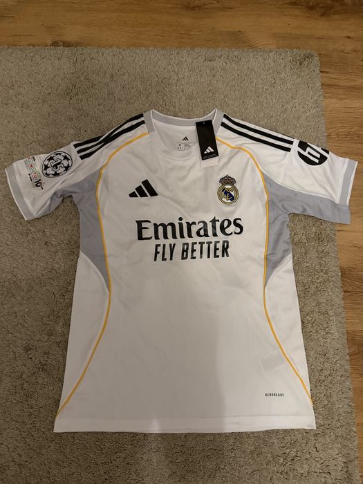 Tricou Huijsen real madrid