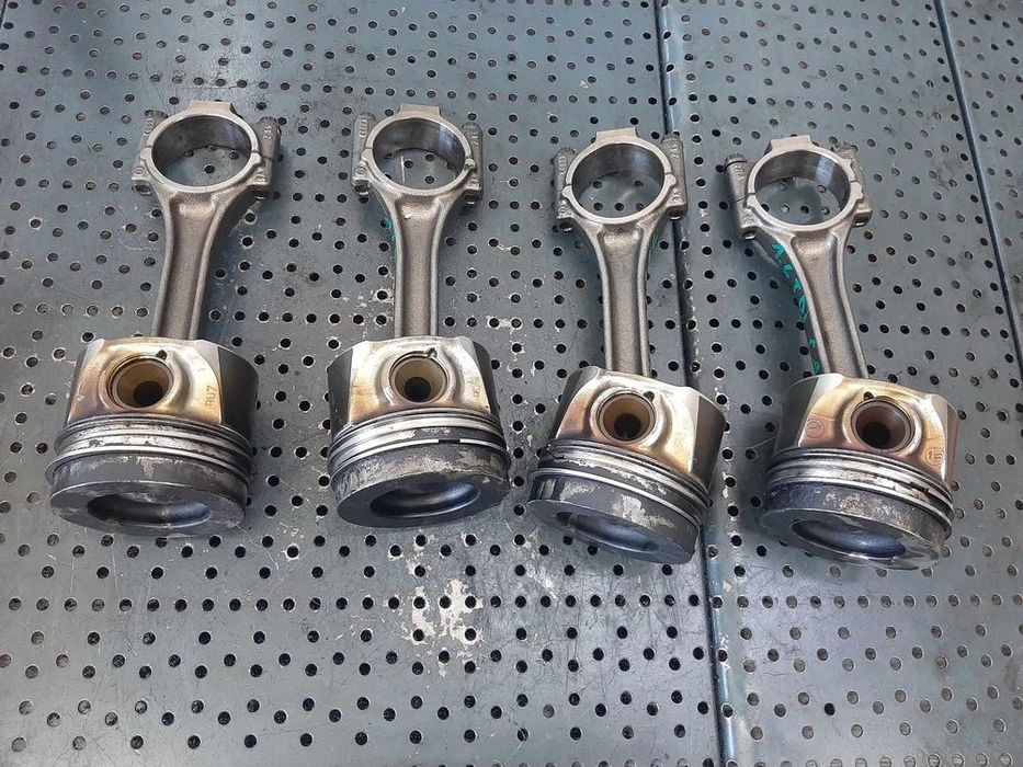 piston cu biela  1.6 tdi cay  vw passat b6 caddy 3 golf 6 audi a3 8p1 seat altea 5p ibiza 4