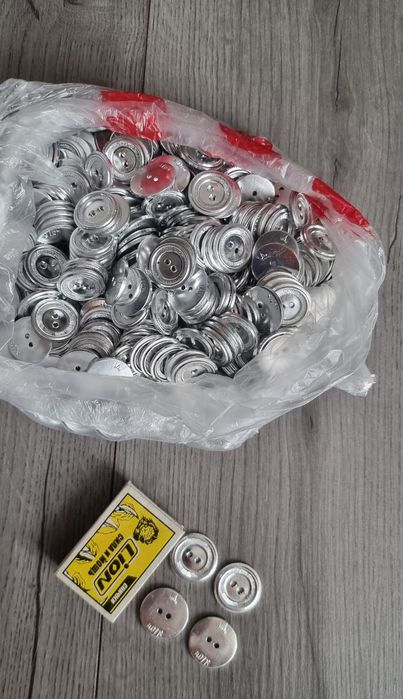 Алюминиевые пуговицы СССР