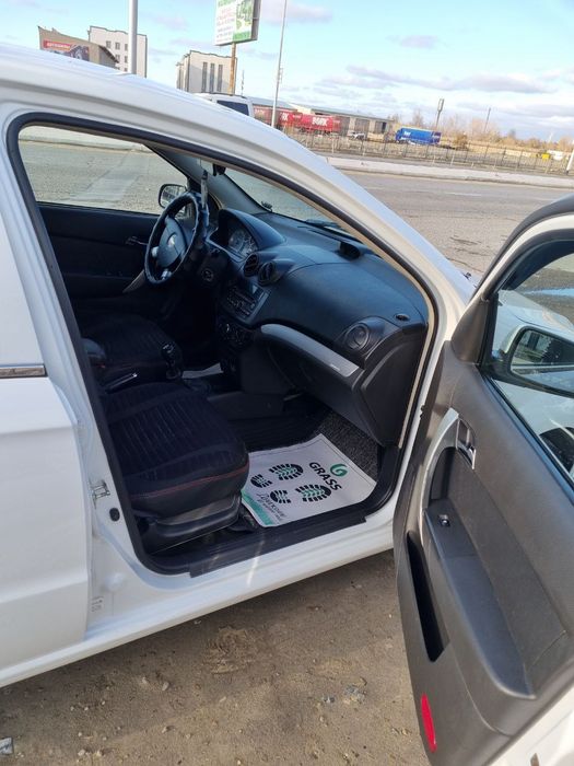 Нехиа 3 мошина Зур пул керак ушаучун сотвомиз