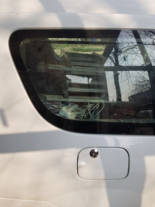 Продам замок для Lada Largus бака кузовной крышку