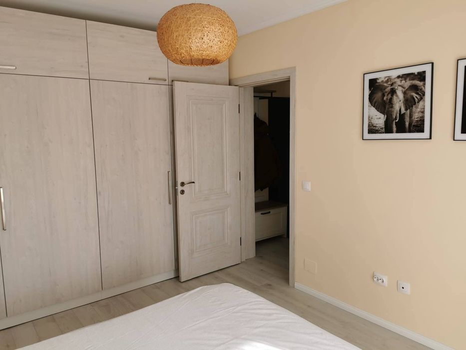 Închiriez apartament 2 camere Floresti