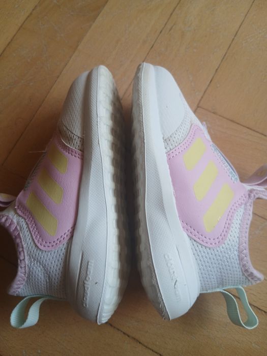 Маратонки Adidas