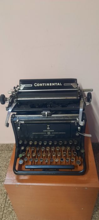Mașină de scris Continental  1930