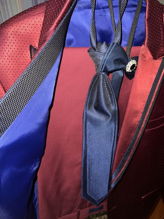 Костюм тройка