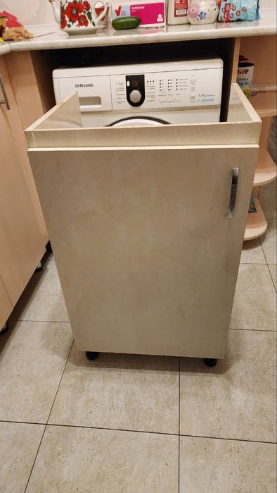 Продается тумба под мойку