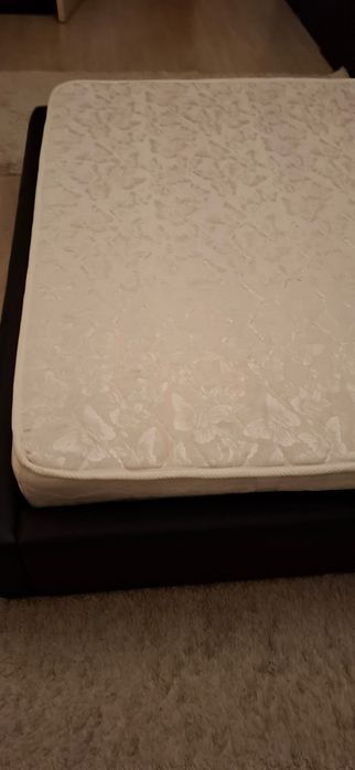 Продам матрасы в хорошем состоянии
