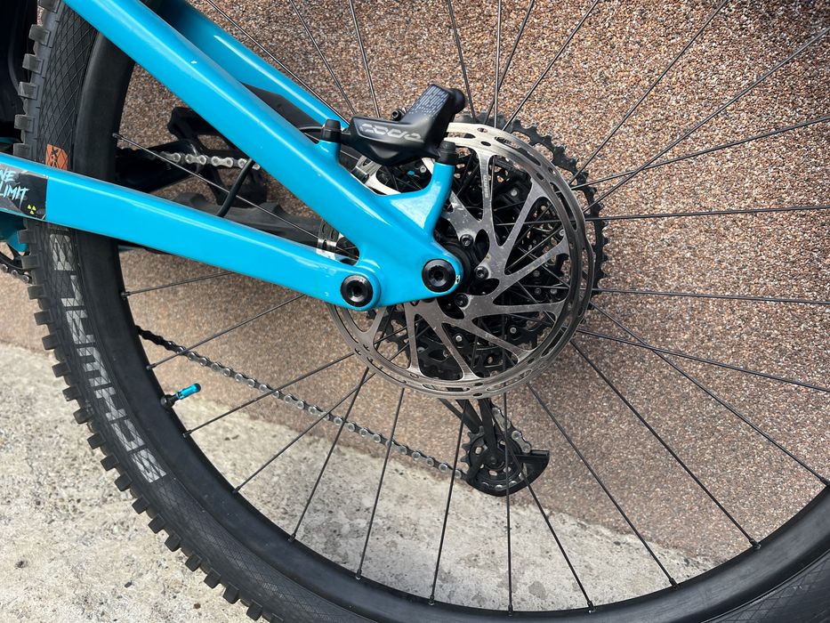 Specialized enduro comp carbon S3