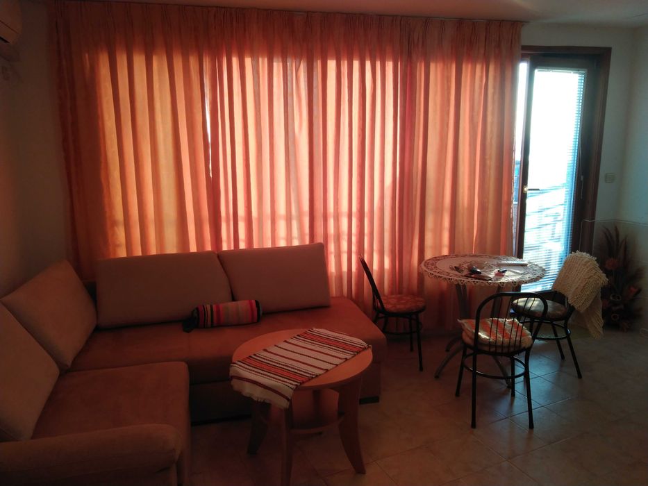 Продава се Тристаен апартамент в Свети Влас - 65 кв.м за 1616 €/кв.м - Снимка #2