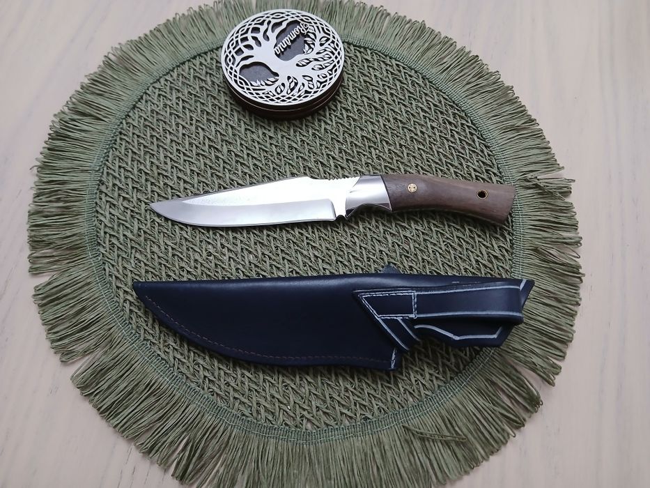 Set 2 cuțite: cuțit facut la comanda N690 cu mâner din nuc + cutit bushcraft de la Dacobi: Zimbrul 1.0