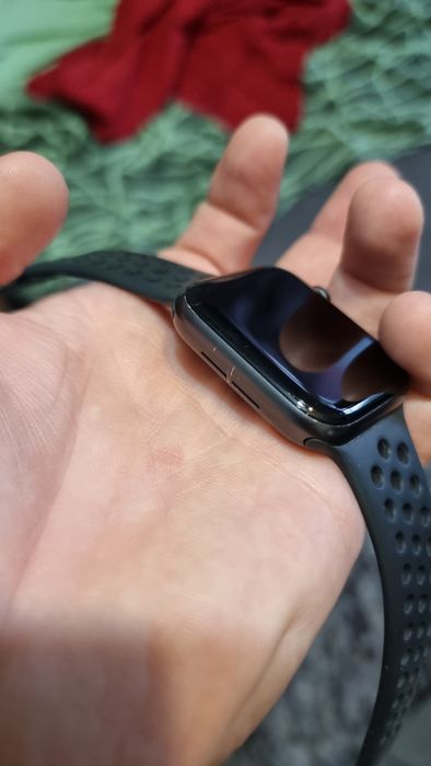 Apple Watch SE Nike Edition 44mm