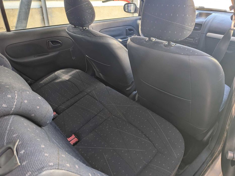 Renault Clio 2003 г., 1.2 16V, 75 к.с. – за части.