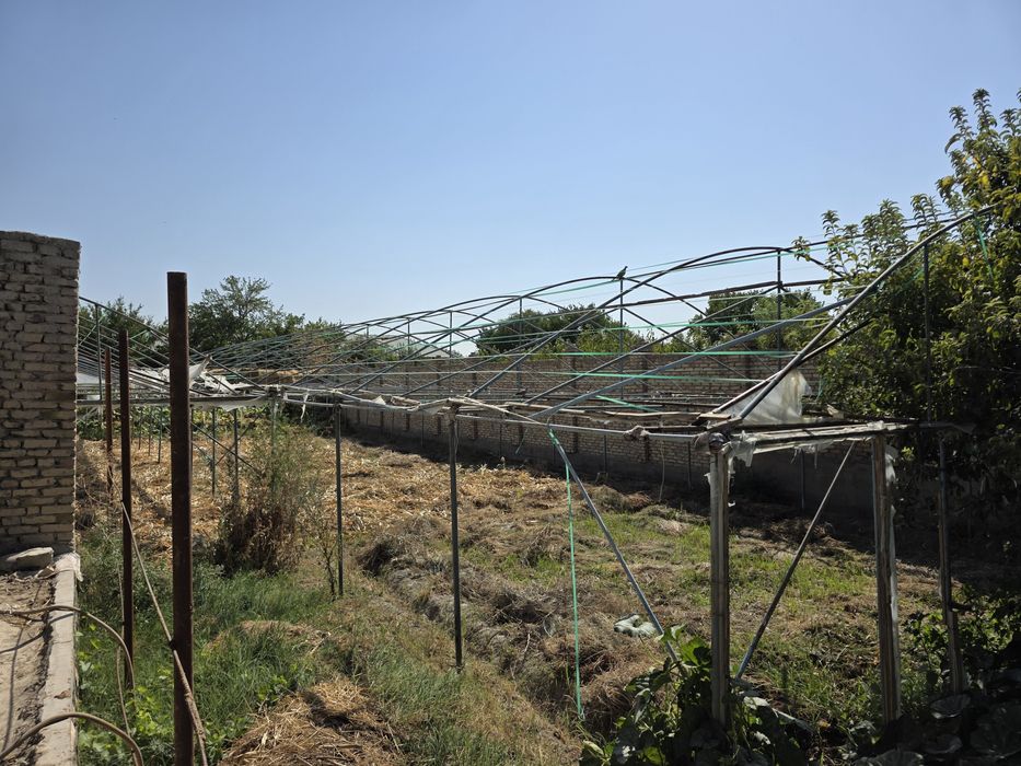 Парник  сотилади тез ва арзон