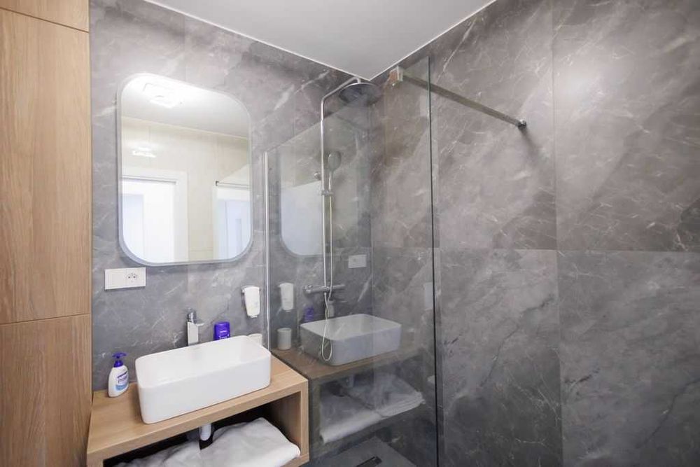 OCAZIE!!! Închiriez apartament în zonă liniștită. ULTRACENTRAL!!!