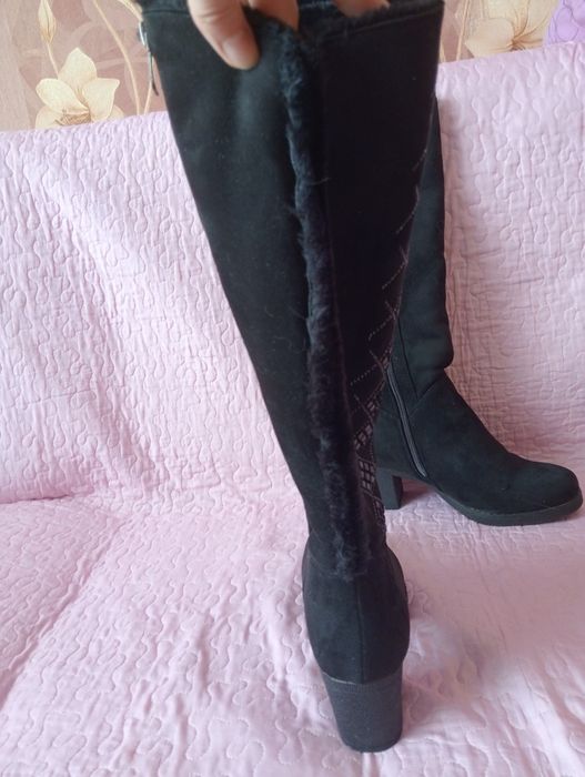 Сапоги женские .