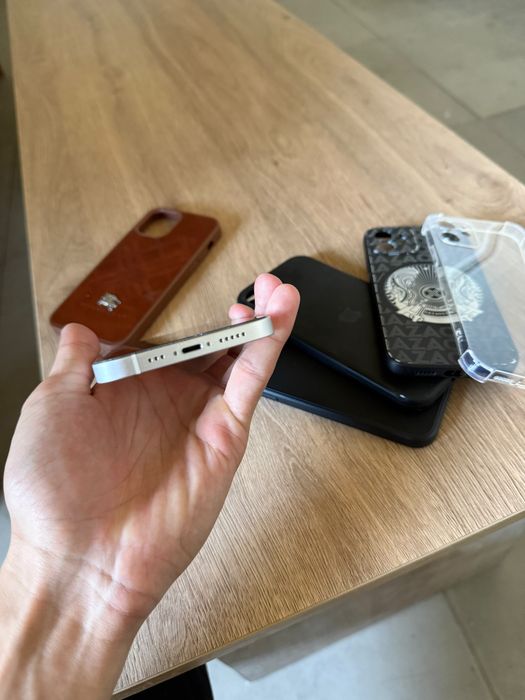 Iphone 12 в идеальном состояний