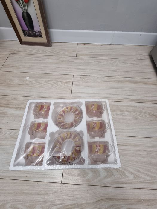 Чайная пара и графин с бокалами