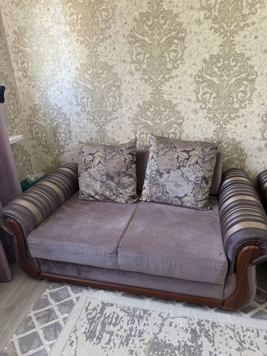 Срочно Продам диван комплект
