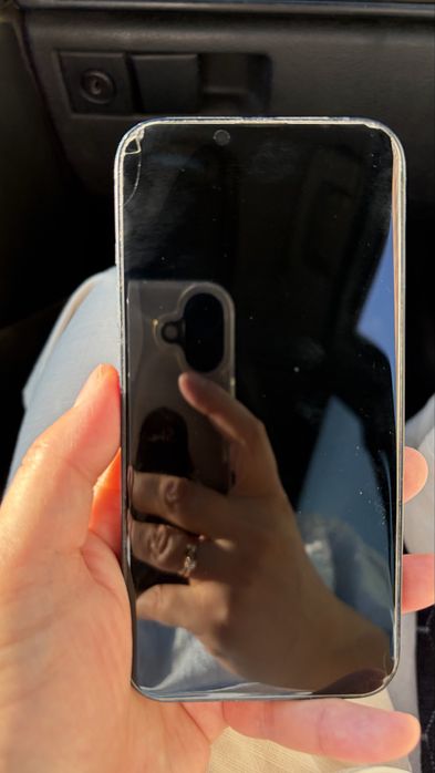 Продаю iPhone 13