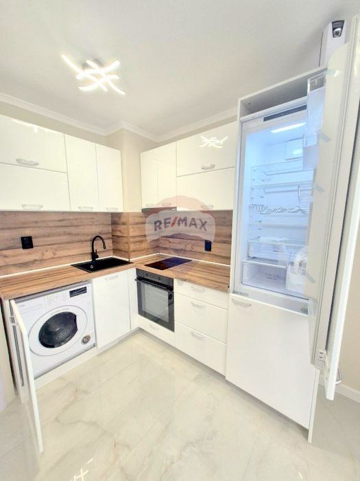 Дава се под наем Двустаен апартамент в Варна, Базар Левски - 40 кв.м за 433.5 € - Снимка #4