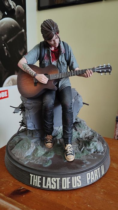 Огромна колекция от фигурки и статуи (Цени в описанието)