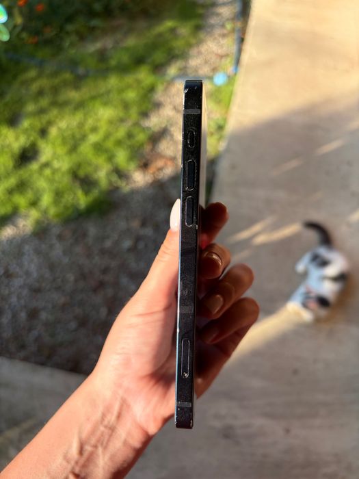Iphone 12 black