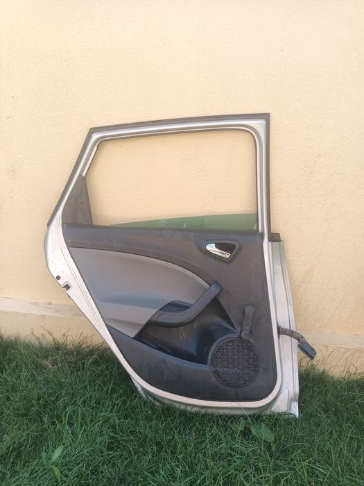 Portiera spate stanga seat ibiza 2010