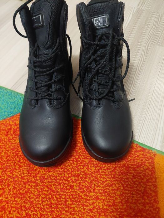 Bocanci militari, armată, combat Magnum