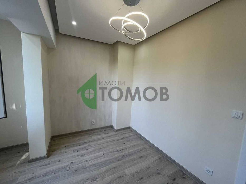 Продава се Тристаен апартамент в Шумен, Център - 58 кв.м за 1627 €/кв.м - Снимка #5