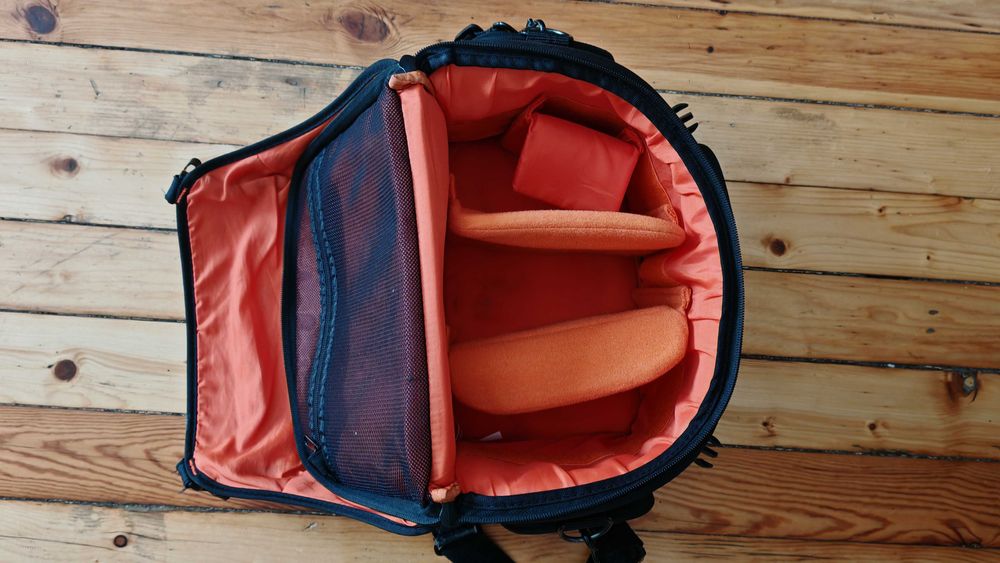 Чанта за фотоапарат Sony Alpha medium