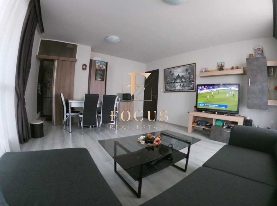 Продава се Тристаен апартамент в Пловдив, Кършияка - 100 кв.м за 1650 €/кв.м - Снимка #1