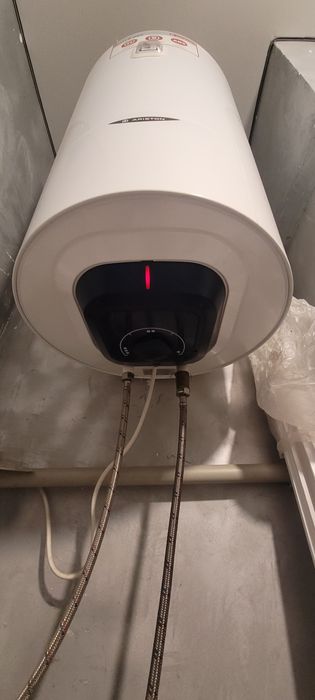 Продам Аристон в идеальном состоянии.