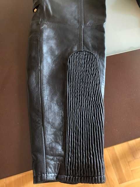 Кожен панталон - H&MOSCHINO